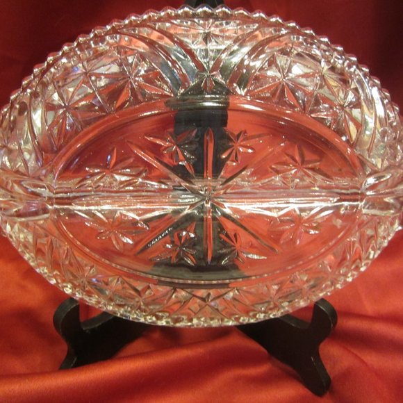 VTG PRESSED GLASS DIVIDED RELISH DISH, ANCHOR HOCKING - Picture 4 of 6